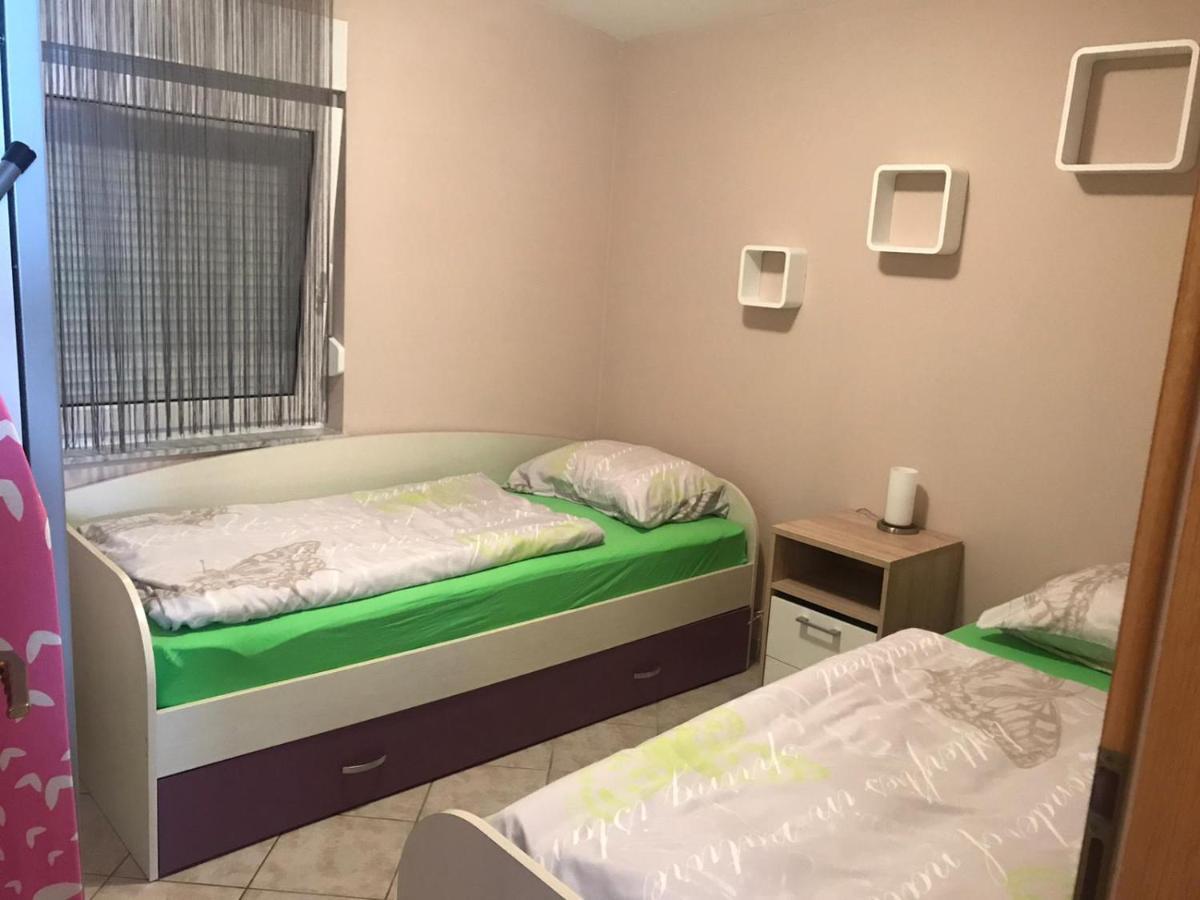 Apartman Petra 1 Vir Eksteriør bilde