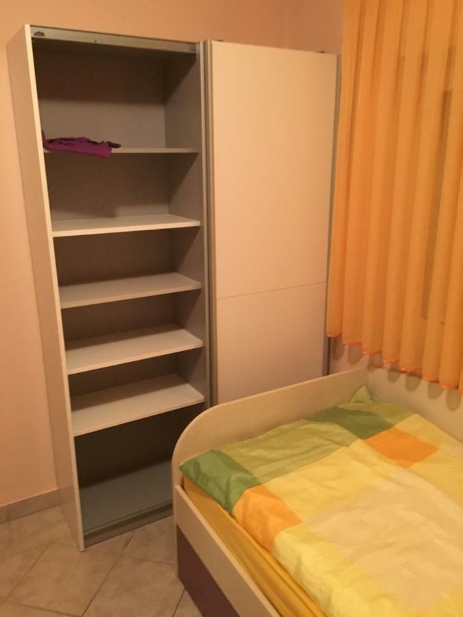 Apartman Petra 1 Vir Eksteriør bilde