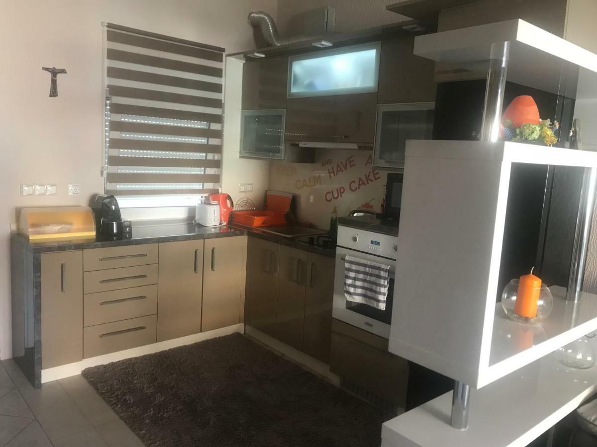 Apartman Petra 1 Vir Eksteriør bilde
