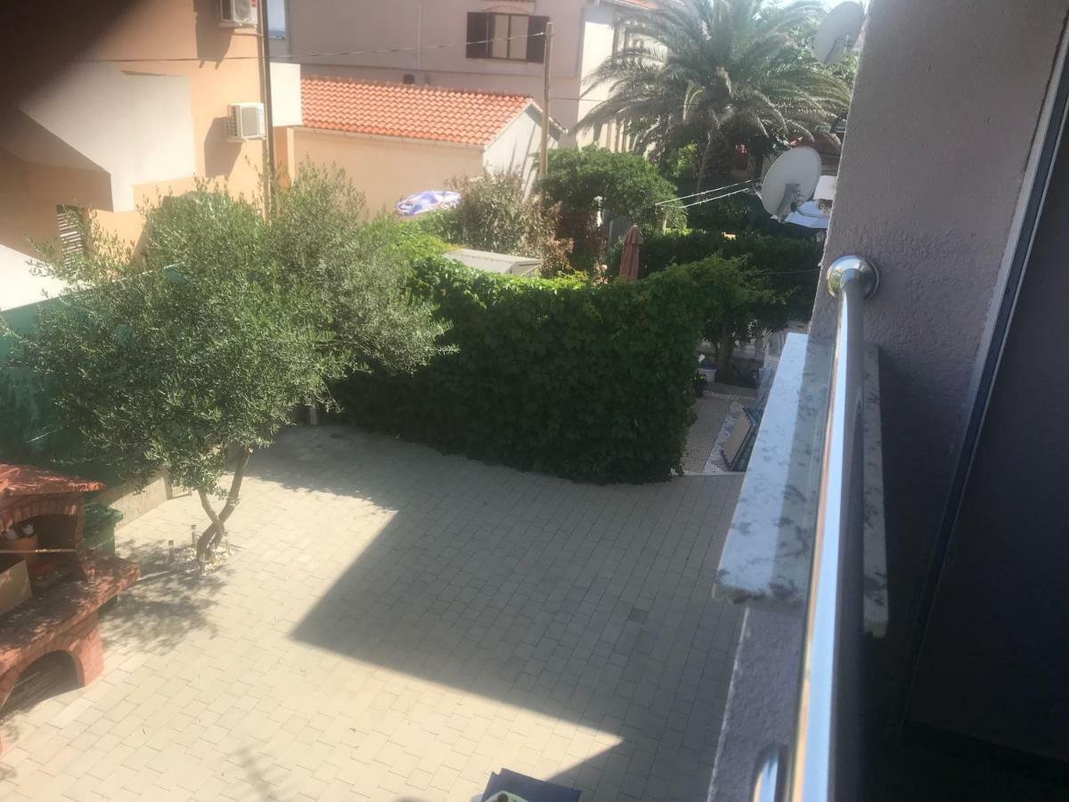 Apartman Petra 1 Vir Eksteriør bilde