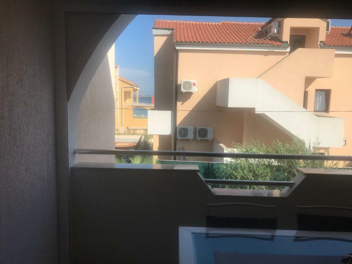 Apartman Petra 1 Vir Eksteriør bilde